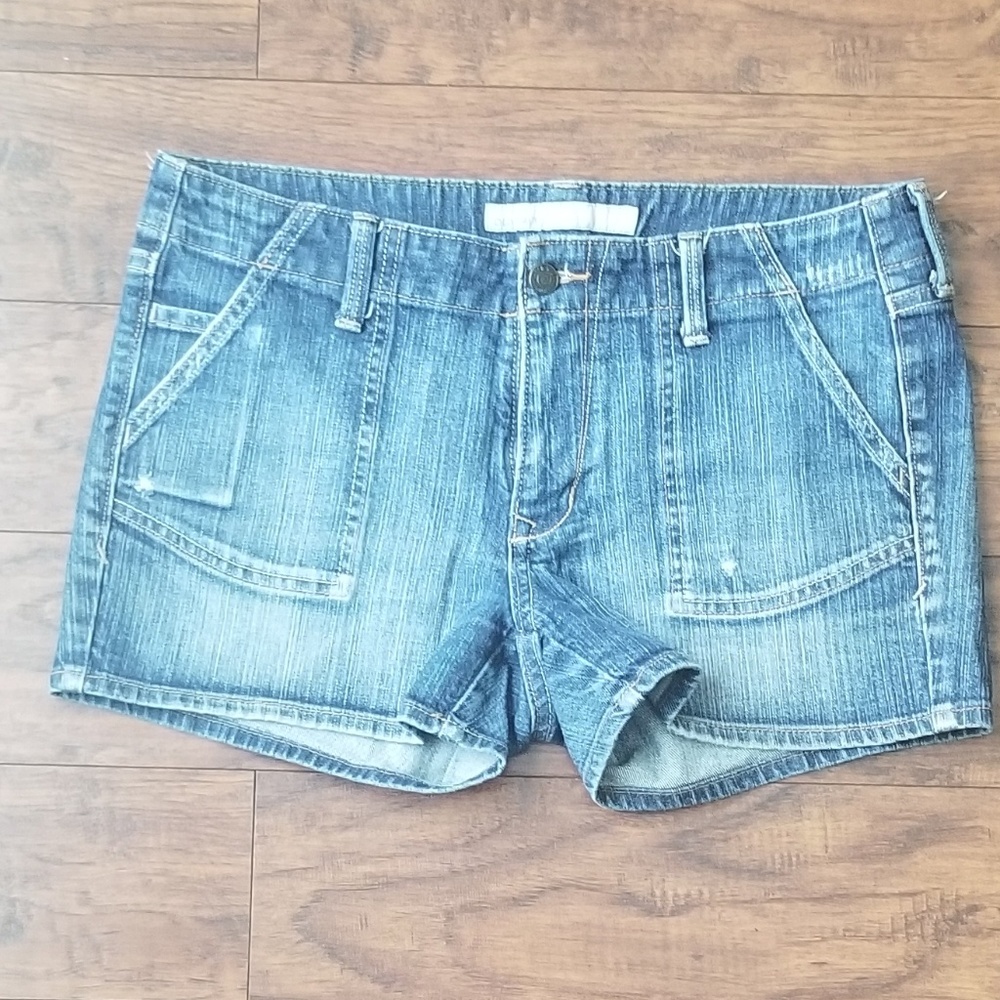 *3/$10* Old Navy Shorts Size 8 - Picture 1 of 2